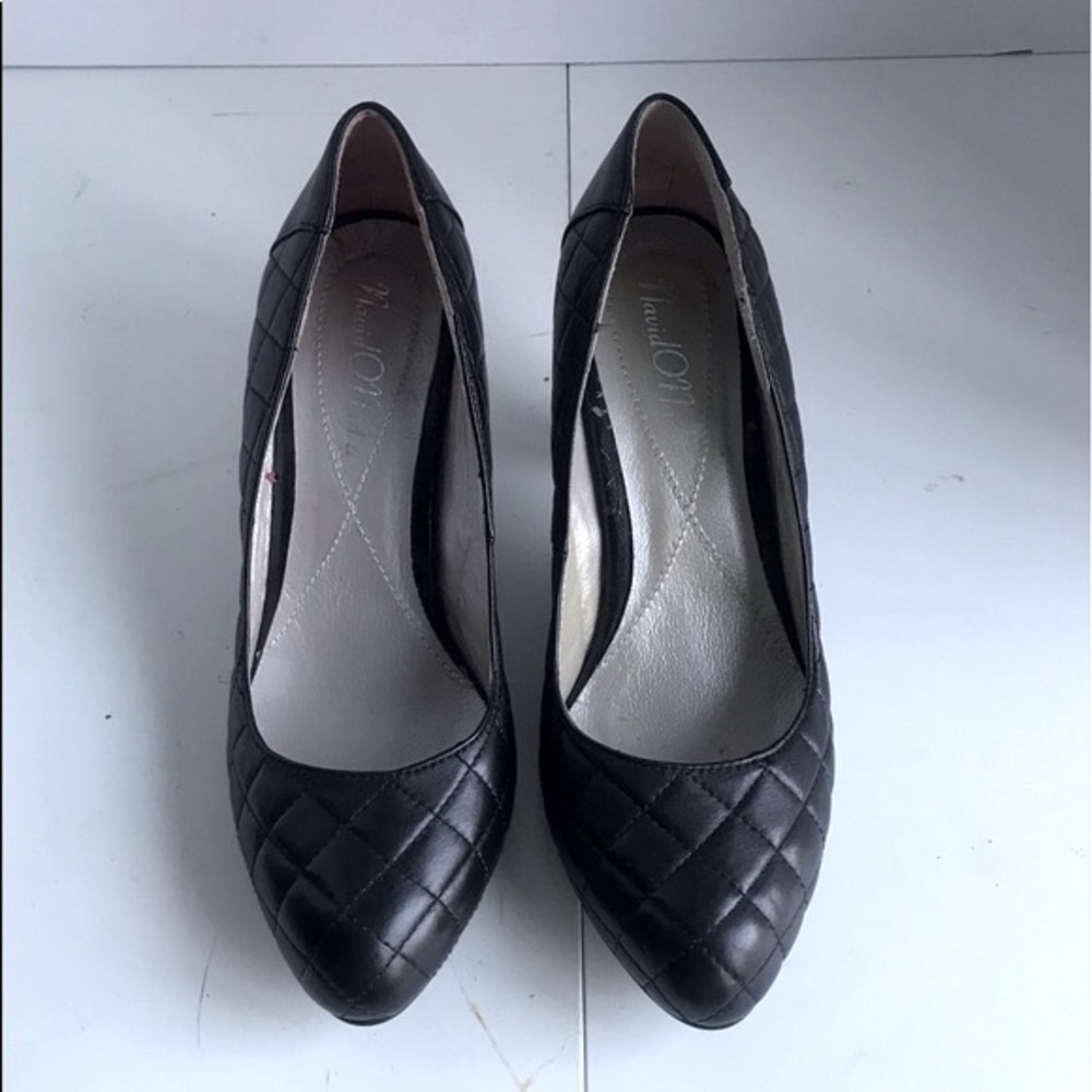 Navid O Nadia Quilted Leather Pumps. Size EU 38